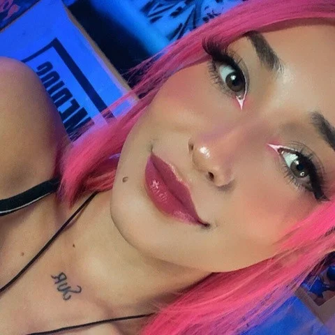 Nicki_Young